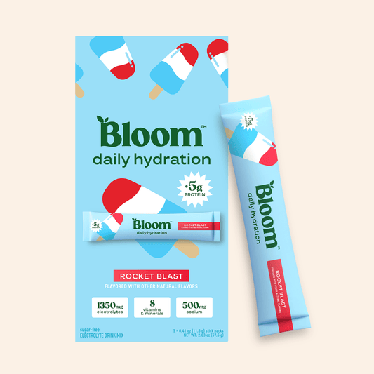 daily-hydration-sticks-g7 dailyhydration_RB_01_c604357d-be9c-44ab-8488-b4511e618f3b.png